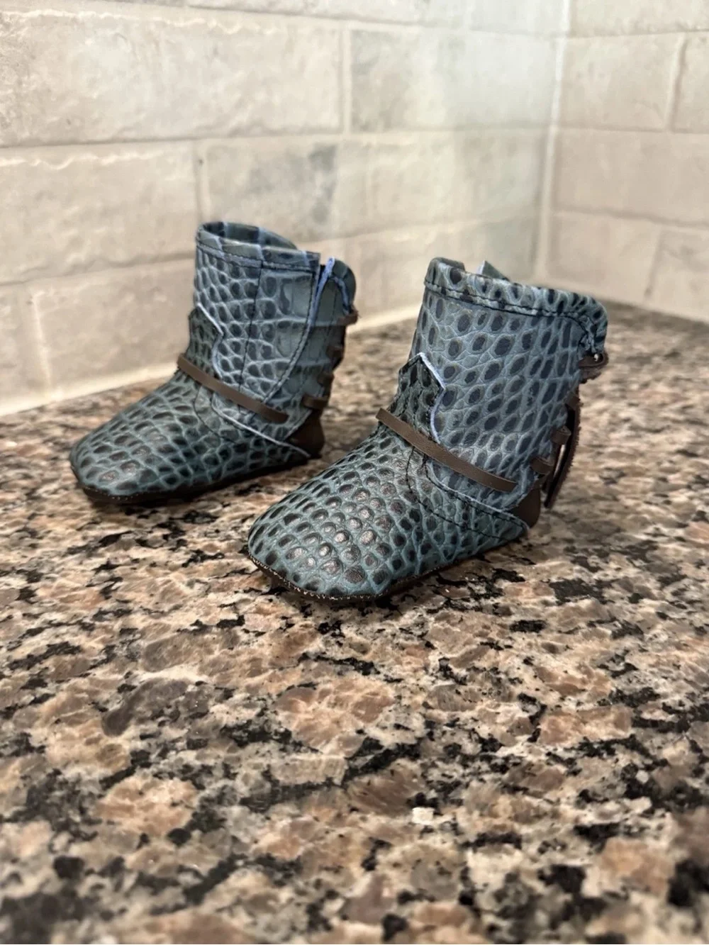 Freebird by Steven Baby Coal Booties Size‎ 1 Blue Croc Leather Infant Boots NEW